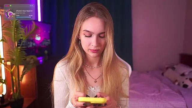 Kamila icee online show from 10, 10, 2025