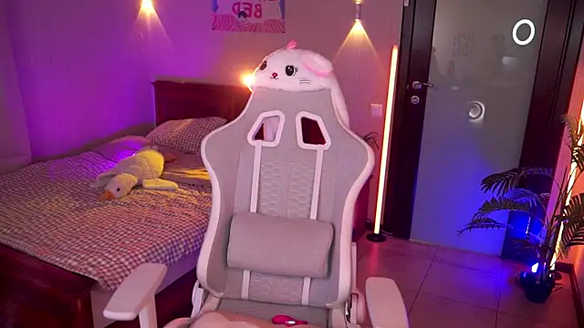 Kamila icee online show from 27, 3, 2026