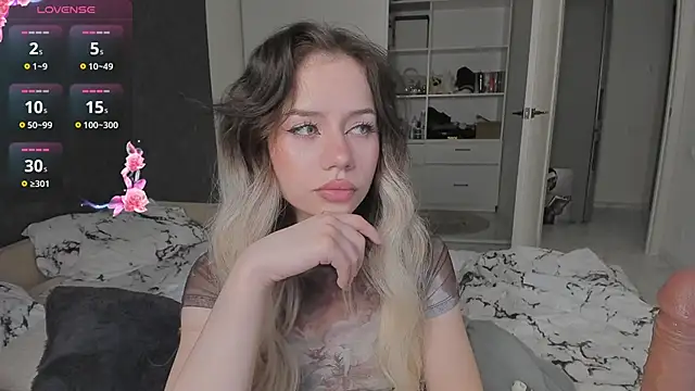 KellyBarton online show from 19, 12, 2024