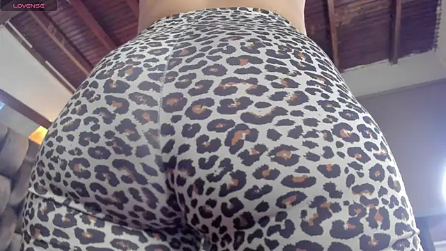 Snapshot of baby_booty chatting on 9, 9, 2025 baby booty online show from 9, 9, 2025