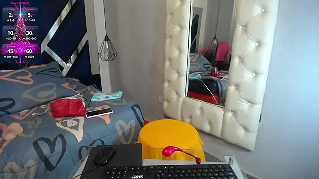 maissa-luvv online show from 13, 12, 2024