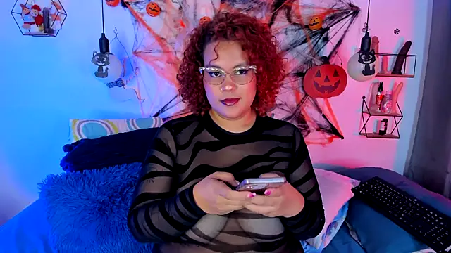 monicabbw  online show from 25, 10, 2025