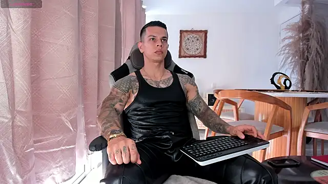 Snapshot of Aron_Dark chatting on 28, 4, 2026 Aron Dark online show from 28, 4, 2026