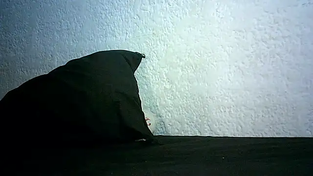 Snapshot of Bellabeltrann chatting on 9, 11, 2025 Bellabeltrann online show from 9, 11, 2025