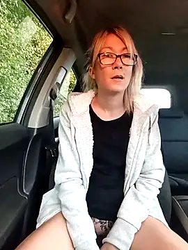 Timide girl2 online show from 11, 10, 2025