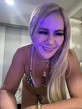 Snapshot of LARIANA_RIVERA23 chatting on 29, 4, 2026 LARIANA RIVERA23 online show from 29, 4, 2026