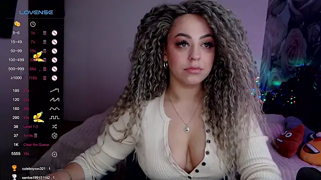 Snapshot of _Just_a_queen_3 chatting on 2, 1, 2025 Just a queen 3 online show from 2, 1, 2025