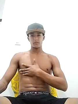 Demiansteven2 online show from 14, 12, 2024