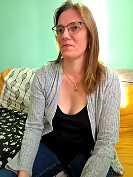 SpiceLea online show from 10, 11, 2025