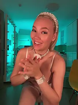Snapshot of Bestie_Online chatting on 8, 8, 2026 Bestie Online online show from 8, 8, 2026