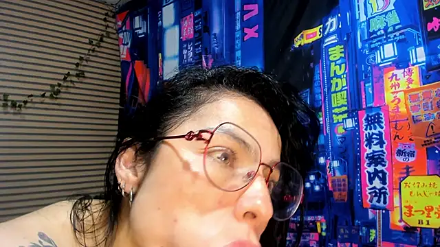 Snapshot of rosse_2504 chatting on 4, 3, 2025 rosse 2504 online show from 4, 3, 2025