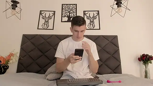 MikaelSlow online show from 29, 1, 2025