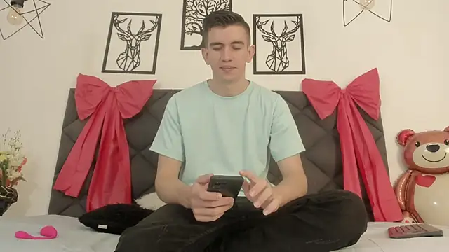 MikaelSlow online show from 16, 2, 2025