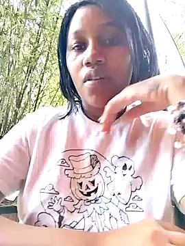 Snapshot of SquirtQueen222 chatting on 20, 12, 2024 SquirtQueen222 online show from 20, 12, 2024