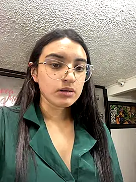 Snapshot of SophiaHilt0n chatting on 17, 9, 2025 SophiaHilt0n online show from 17, 9, 2025