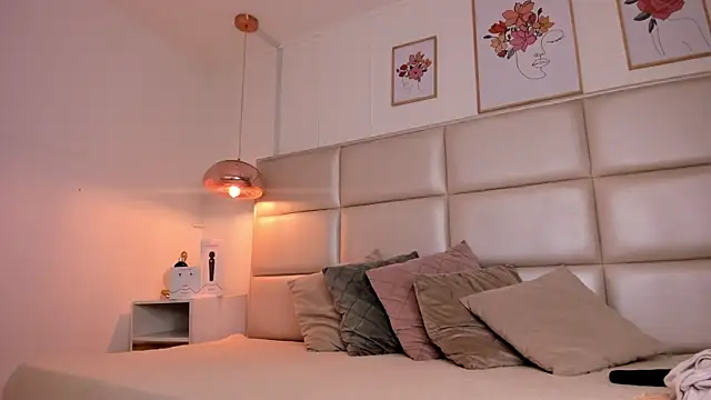 Snapshot of Aily_Yozuko chatting on 7, 3, 2025 Aily Yozuko online show from 7, 3, 2025