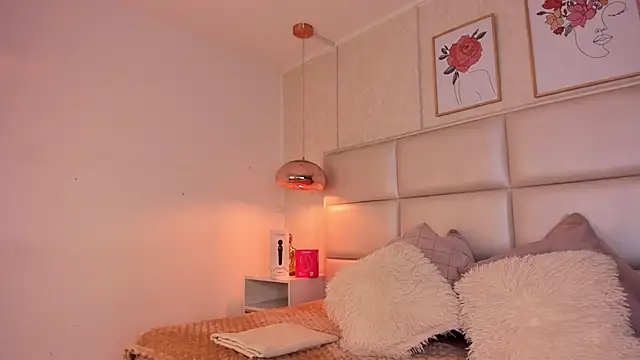 Snapshot of Aily_Yozuko chatting on 3, 10, 2025 Aily Yozuko online show from 3, 10, 2025