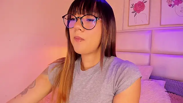 Snapshot of Aily_Yozuko chatting on 8, 2, 2026 Aily Yozuko online show from 8, 2, 2026