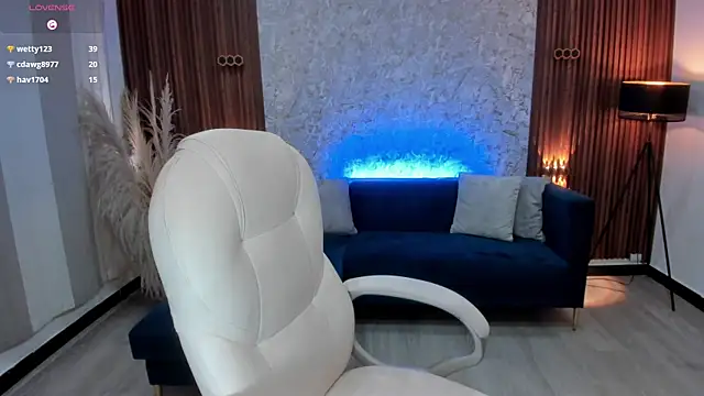 Snapshot of maryah_simons chatting on 8, 2, 2025 maryah simons online show from 8, 2, 2025