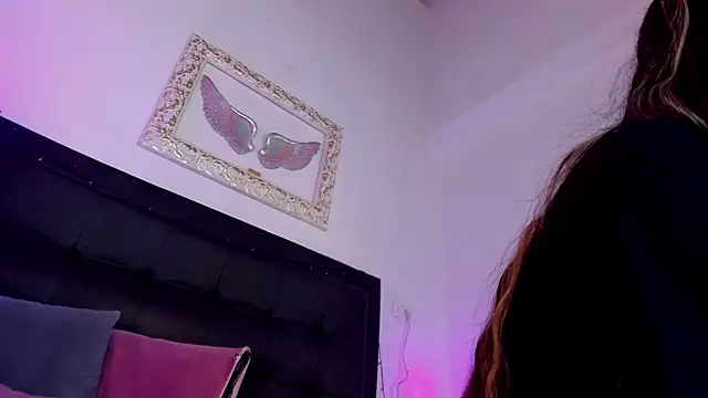 Mia 222 online show from 29, 1, 2025