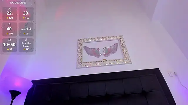 Mia 222 online show from 16, 2, 2025