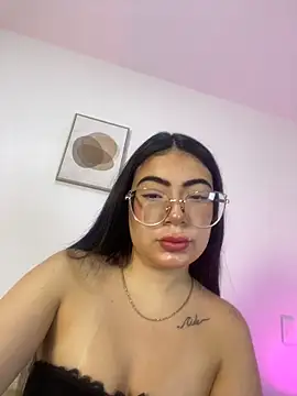 Mia 222 online show from 4, 6, 2026