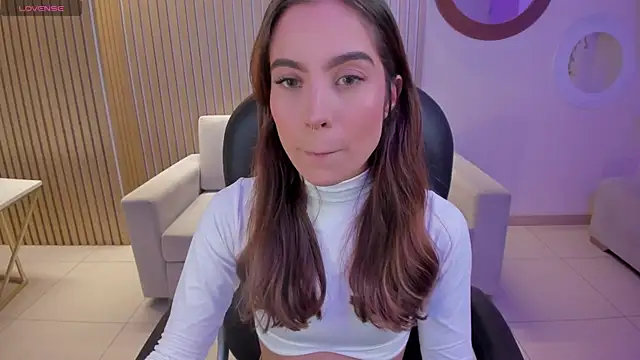 Snapshot of MarianneLane chatting on 24, 12, 2024 MarianneLane online show from 24, 12, 2024