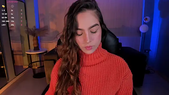 Snapshot of MarianneLane chatting on 24, 10, 2025 MarianneLane online show from 24, 10, 2025