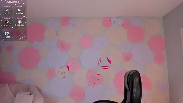 Snapshot of CarolineGraceX chatting on 7, 12, 2024 CarolineGraceX online show from 7, 12, 2024