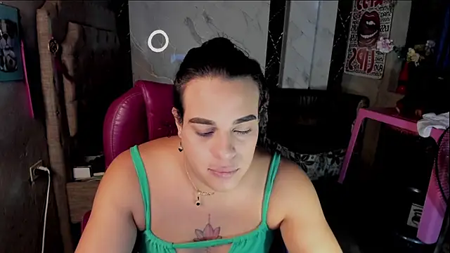 tattys sexy online show from 8, 11, 2025