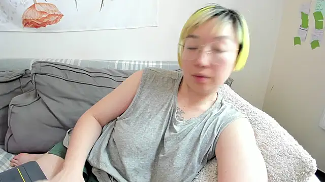 Snapshot of luxgray chatting on 14, 6, 2026 luxgray online show from 14, 6, 2026