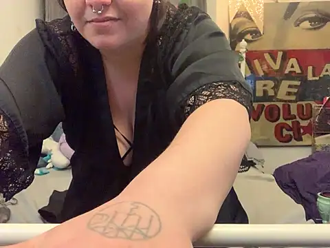 Snapshot of BuziCycki chatting on 17, 1, 2025 BuziCycki online show from 17, 1, 2025