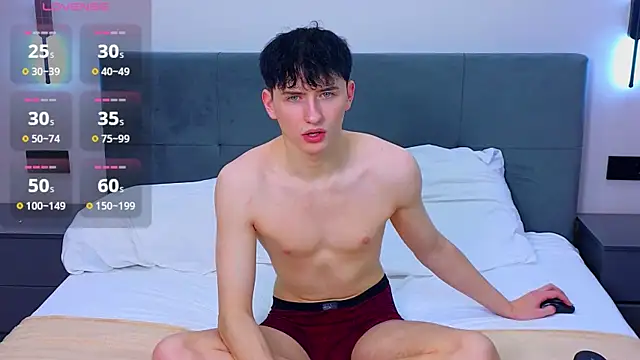 Snapshot of AmondCor chatting on 7, 11, 2025 AmondCor online show from 7, 11, 2025