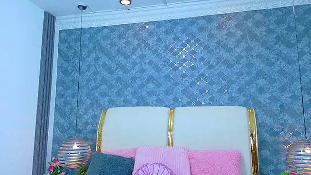 NaiomyLanes online show from 14, 3, 2026