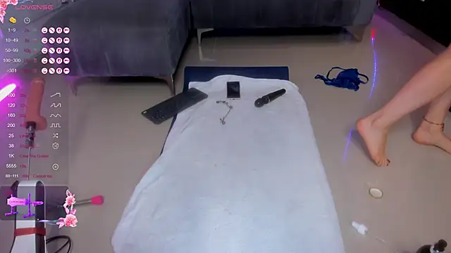 Anna parkker  online show from 1, 3, 2025