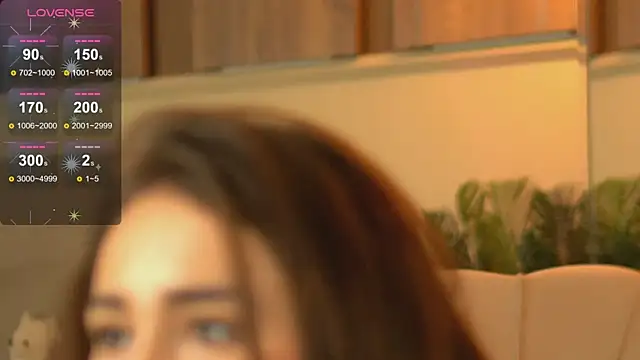 Snapshot of EmilyRaymont chatting on 3, 3, 2025 EmilyRaymont online show from 3, 3, 2025
