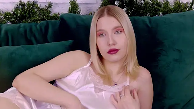 LiliLinn online show from 15, 1, 2025