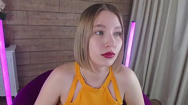 LiliLinn online show from 15, 3, 2025