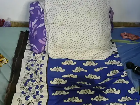 juicy candy1999 online show from 28, 2, 2025