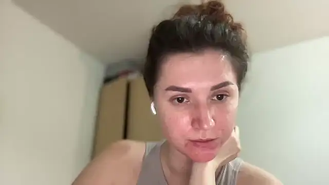 Snapshot of Foxy_and_classy chatting on 19, 1, 2025 Foxy and classy online show from 19, 1, 2025