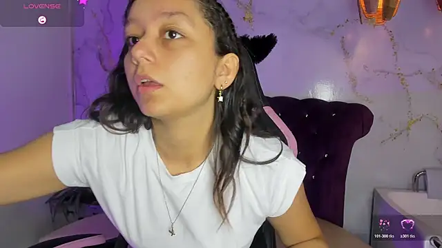 Snapshot of katy_sweet19 chatting on 13, 6, 2026 katy sweet19 online show from 13, 6, 2026