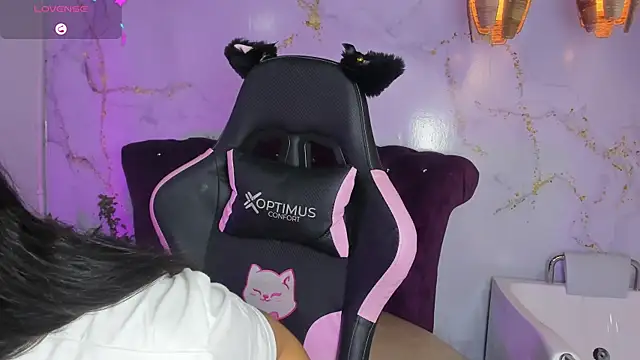 Snapshot of katy_sweet19 chatting on 13, 7, 2026 katy sweet19 online show from 13, 7, 2026