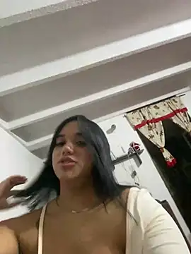 Snapshot of ElaEndez_ chatting on 25, 12, 2024 ElaEndez online show from 25, 12, 2024