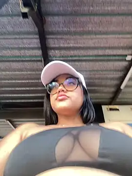 Snapshot of ElaEndez_ chatting on 19, 1, 2025 ElaEndez online show from 19, 1, 2025