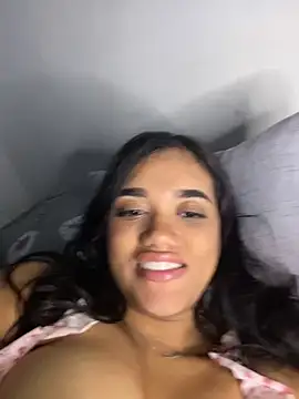 Snapshot of ElaEndez_ chatting on 25, 9, 2025 ElaEndez online show from 25, 9, 2025