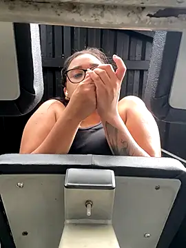 Snapshot of ElaEndez_ chatting on 3, 10, 2025 ElaEndez online show from 3, 10, 2025