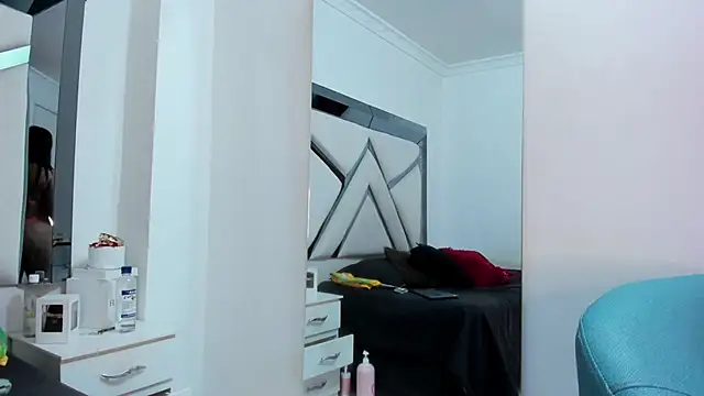 katherineFostel online show from 24, 2, 2026