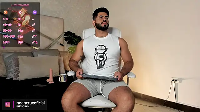 Snapshot of noah_crux chatting on 10, 2, 2025 noah crux online show from 10, 2, 2025