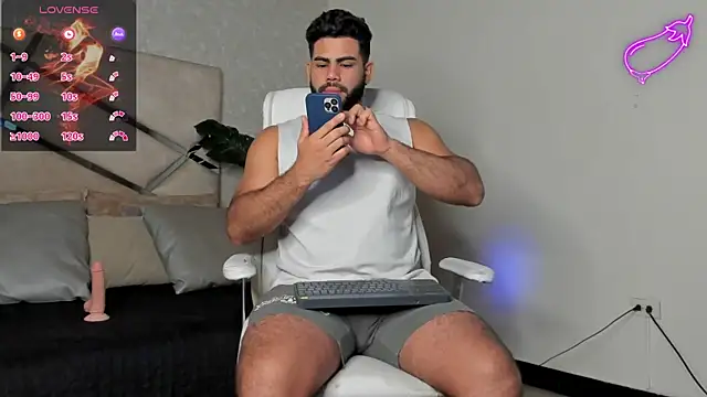 Snapshot of noah_crux chatting on 25, 2, 2025 noah crux online show from 25, 2, 2025