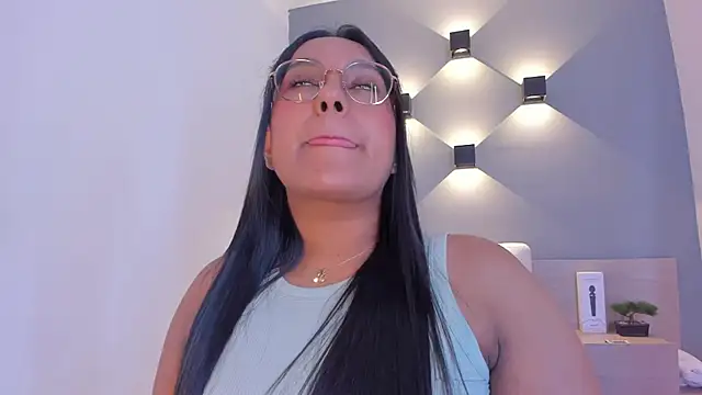 Snapshot of ellamontoya chatting on 6, 2, 2025 ellamontoya online show from 6, 2, 2025